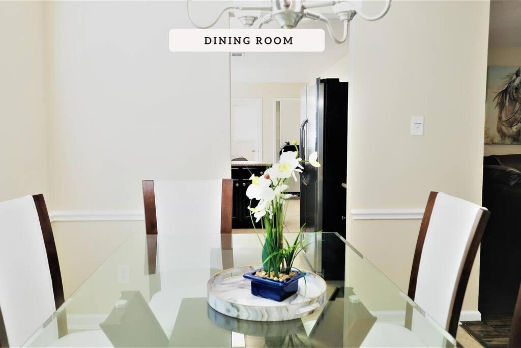 Вілла Exceptional, 5 Beds, Near Downtown - Bold Ruler Стаффорд Екстер'єр фото
